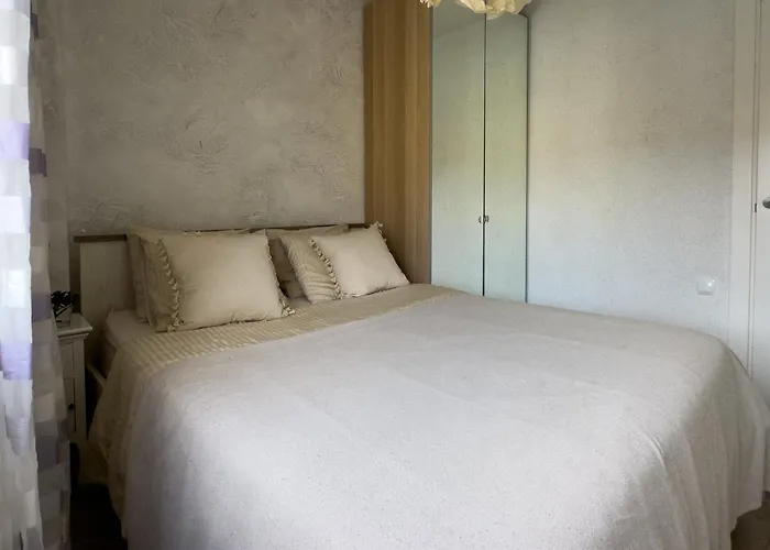 شقة Amazing 3-bedroom Apartment. Pool And Sea View! *