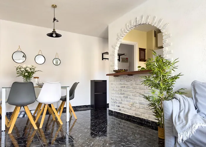 Amazing 3-bedroom Apartment. Pool And Sea View! * Лос Кристианос
