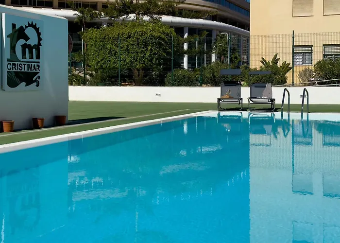 شقة Amazing 3-bedroom Apartment. Pool And Sea View! *