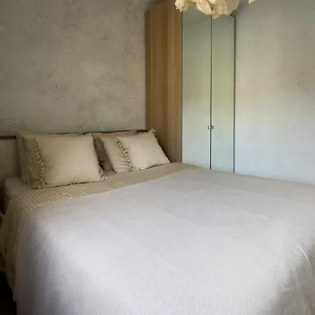 Appartement Amazing 3-bedroom Apartment. Pool And Sea View! *