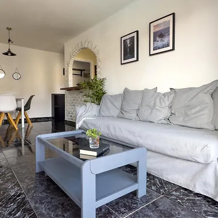 Amazing 3-bedroom Apartment. Pool And Sea View! * Los Cristianos (Tenerife)