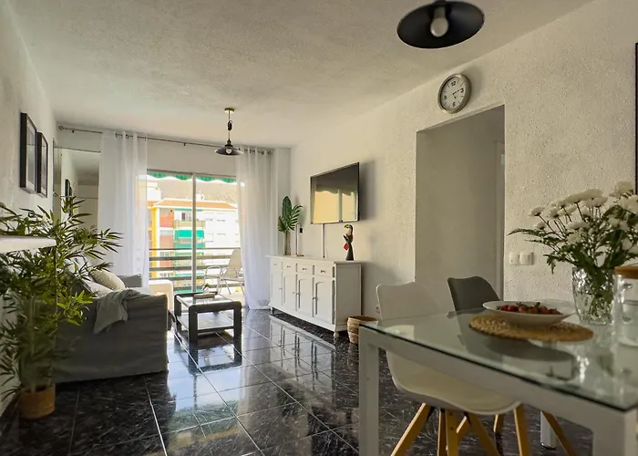 Amazing 3-bedroom Apartment. Pool And Sea View! 公寓