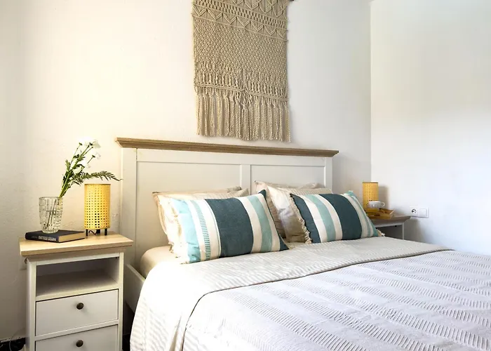 דירה Amazing 3-bedroom Apartment. Pool And Sea View!