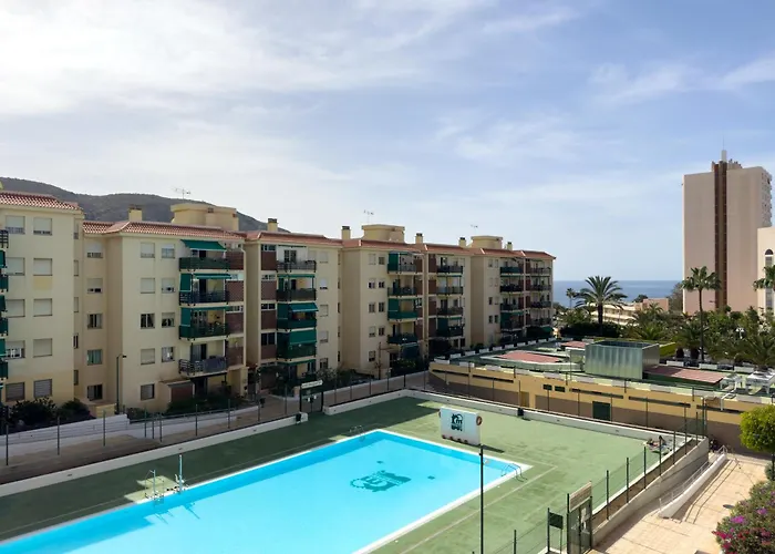 Amazing 3-bedroom Apartment. Pool And Sea View! 公寓