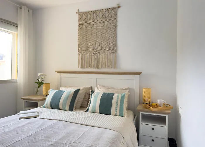 Amazing 3-bedroom Apartment. Pool And Sea View! 公寓