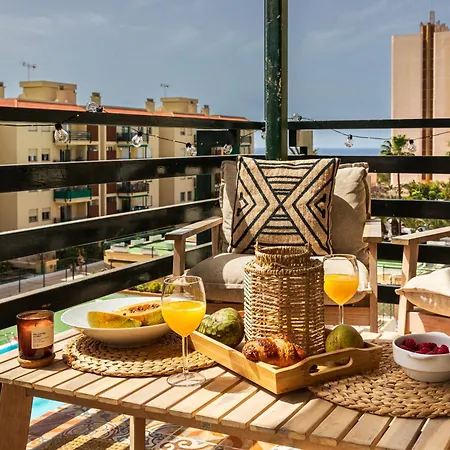 Appartement Amazing 3-bedroom Apartment. Pool And Sea View! *