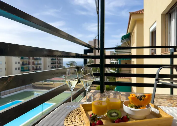 Amazing 3-bedroom Apartment. Pool And Sea View! Los Cristianos (Tenerife)
